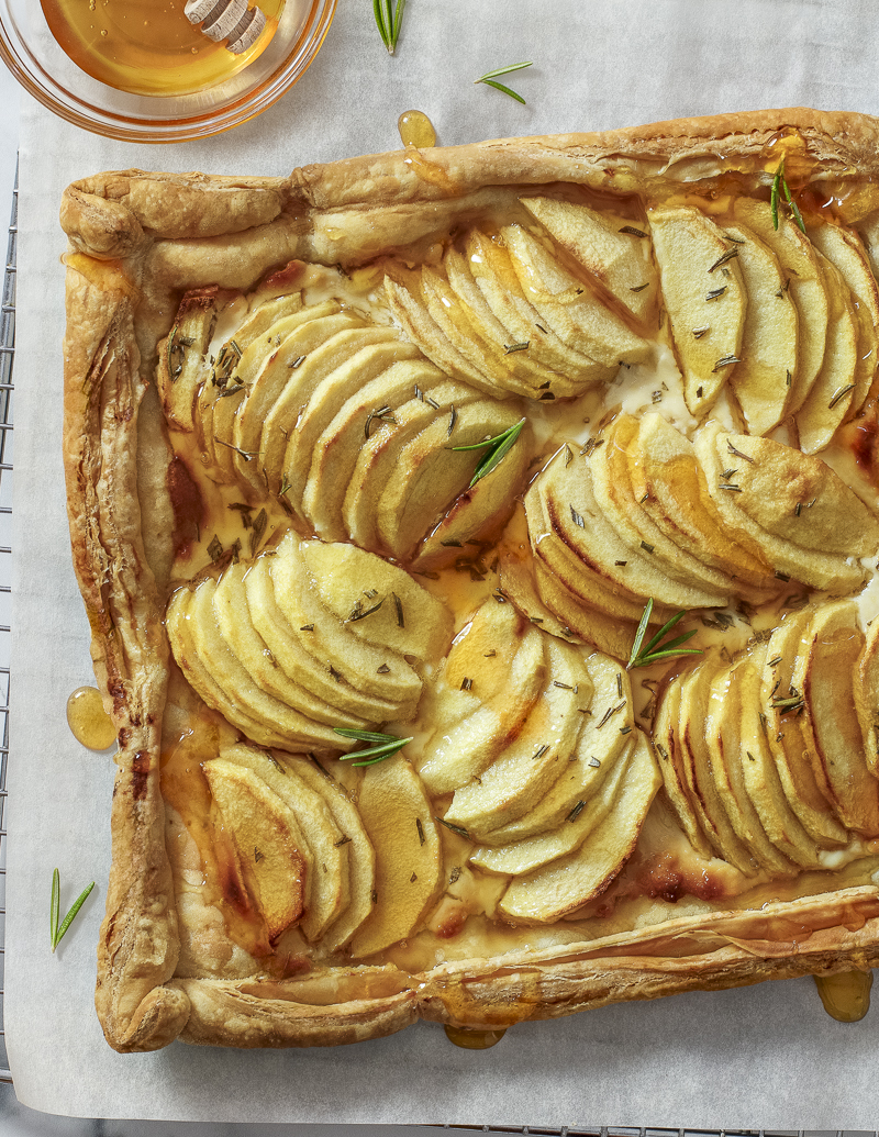 Excited about apples / Jill Silverman Hough